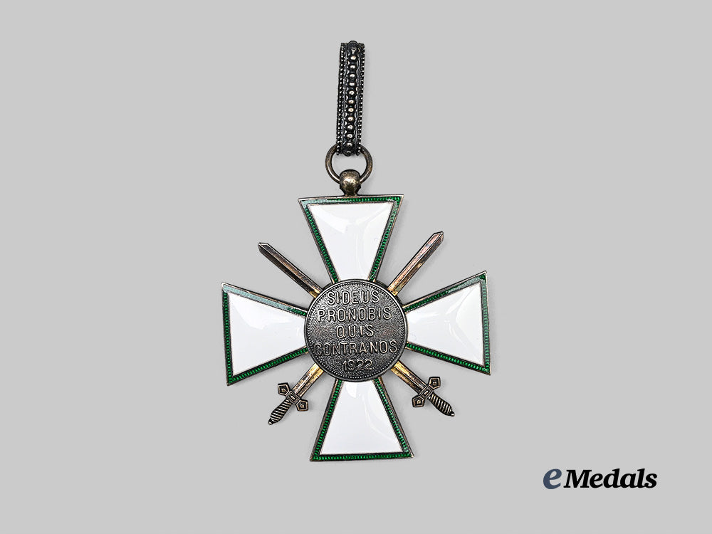 hungary,_kingdom._an_order_of_merit,_military_division,_first_class_grand_cross,_c.1935_e_medals__e_u25382_8