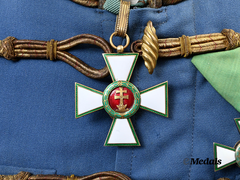 hungary,_kingdom._a_superb_m1911_austro-_hungarian_army_generalmajor's_waffenrock_e_medals__e_u25407_11