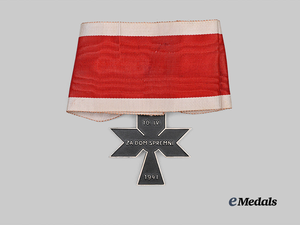 croatia,_independent_state._a_rare_and_mint_order_of_the_iron_trefoil,_i_class_cross,_by_braća_knaus_e_medals__e_u25421_4