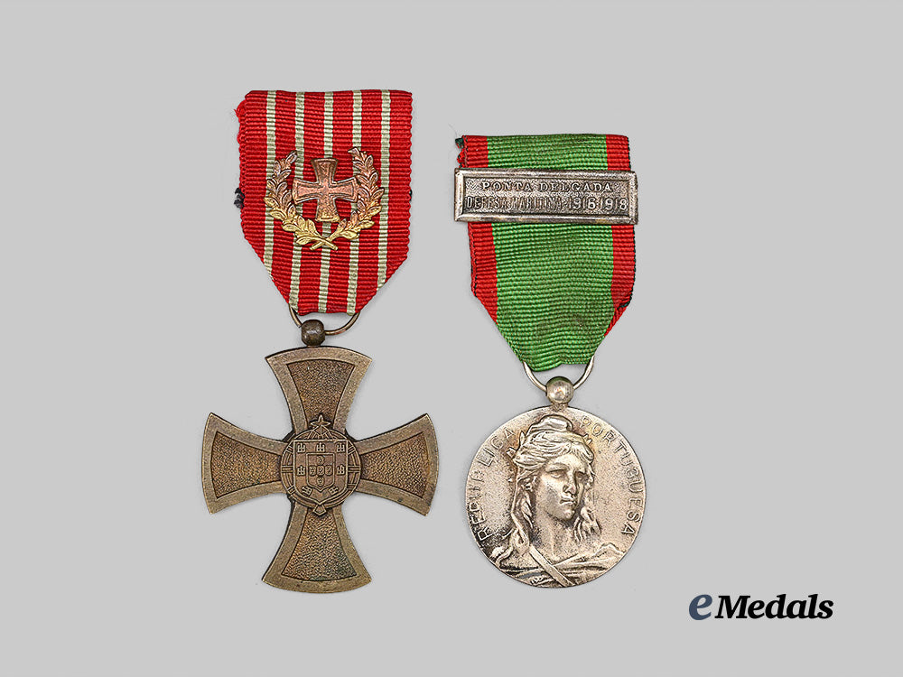 portugal,_kingdom._a_pair_of_medals&_awards_e_medals__e_u25477_2