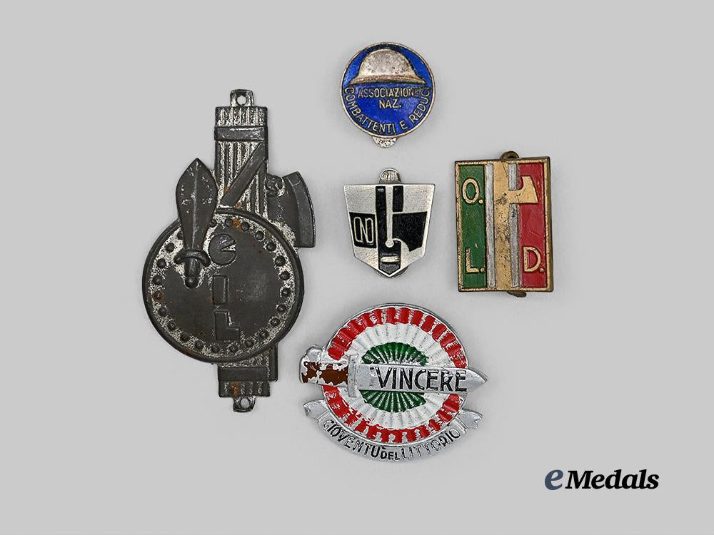 five_second_war_period_italian_fascist_badges_e_medals__e_u31090_2