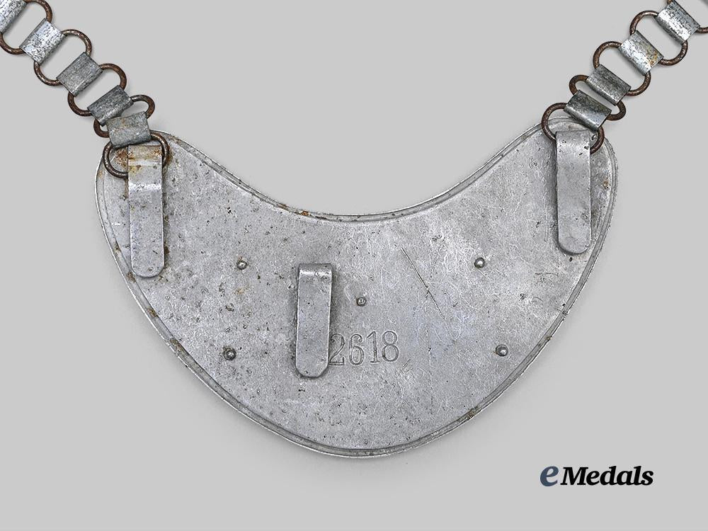 hungary._a_scarce_second_war_hungarian_gendarmerie_gorget_e_medals__e_u9642_5