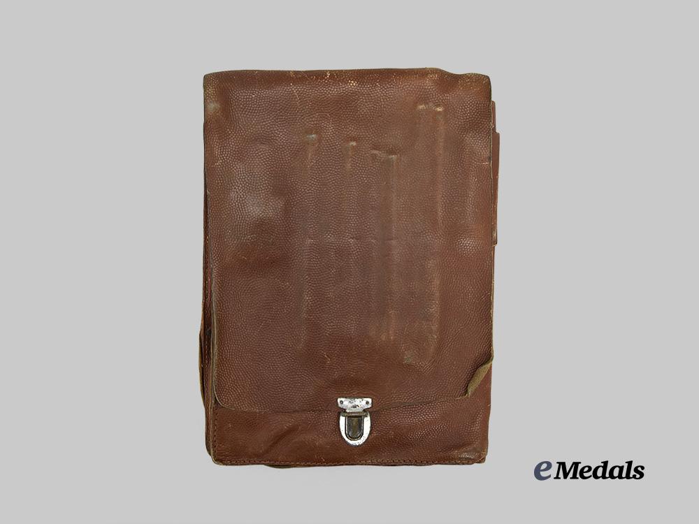 germany,_wehrmacht._a_second_war_wehrmacht_officer's_tote_case_e_medals__g18956_5