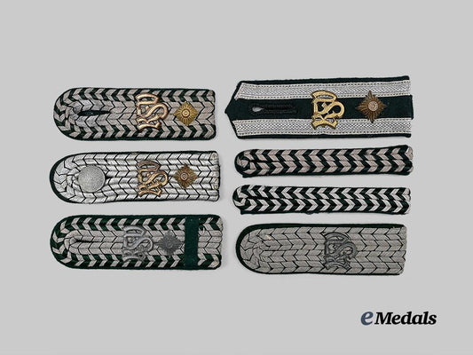 seven_customs(_national_fiscal_administration)_rank_shoulder_boards_e_medals__g21381_2