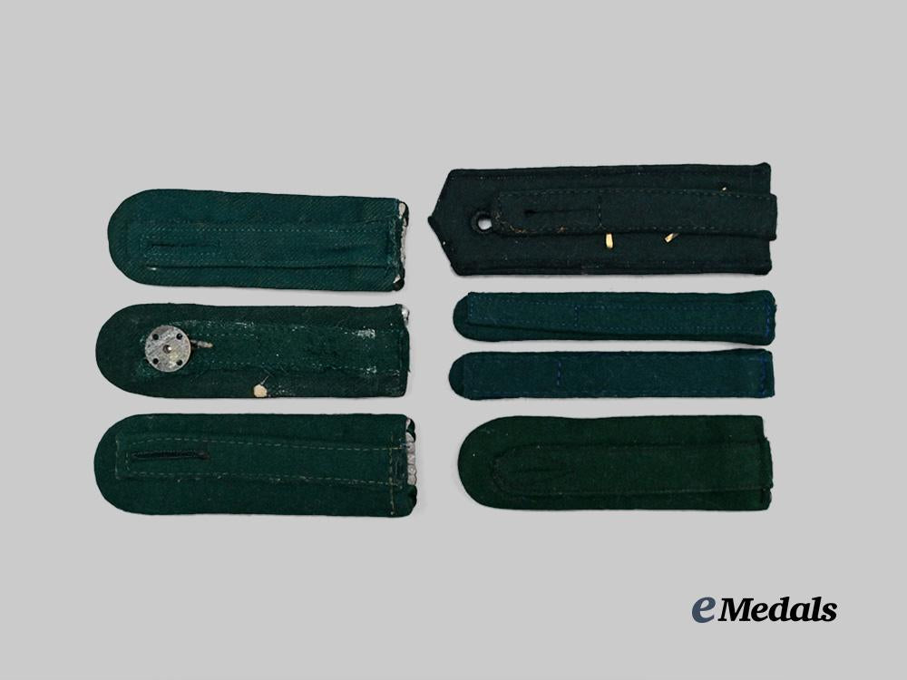 seven_customs(_national_fiscal_administration)_rank_shoulder_boards_e_medals__g21381_3