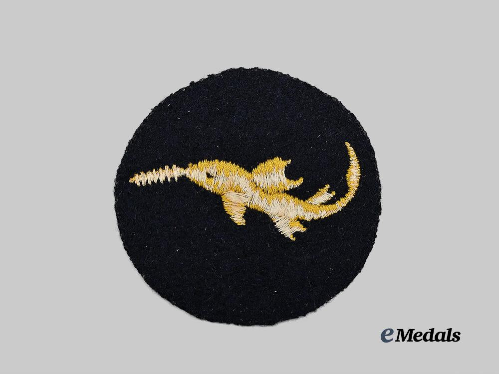 germany,_kriegsmarine._a_small_battle_units_qualification_badge_e_medals__g25116_3