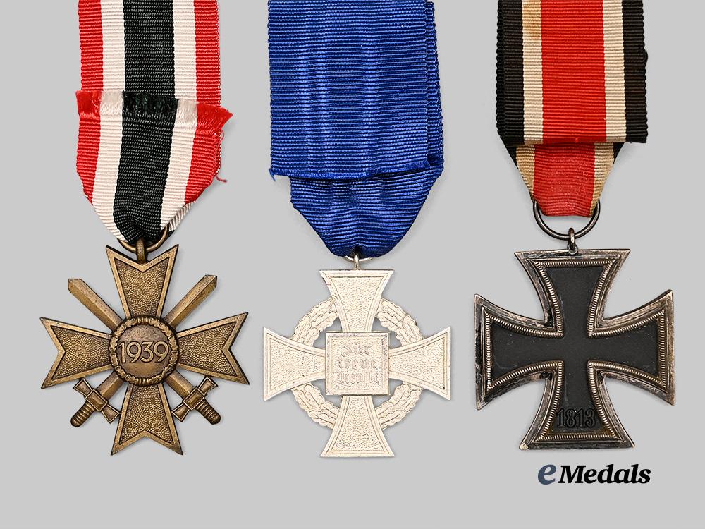 germany,_third_reich._a_mixed_lot_of_awards_for_military_and_civil_service_e_medals__g31336_6