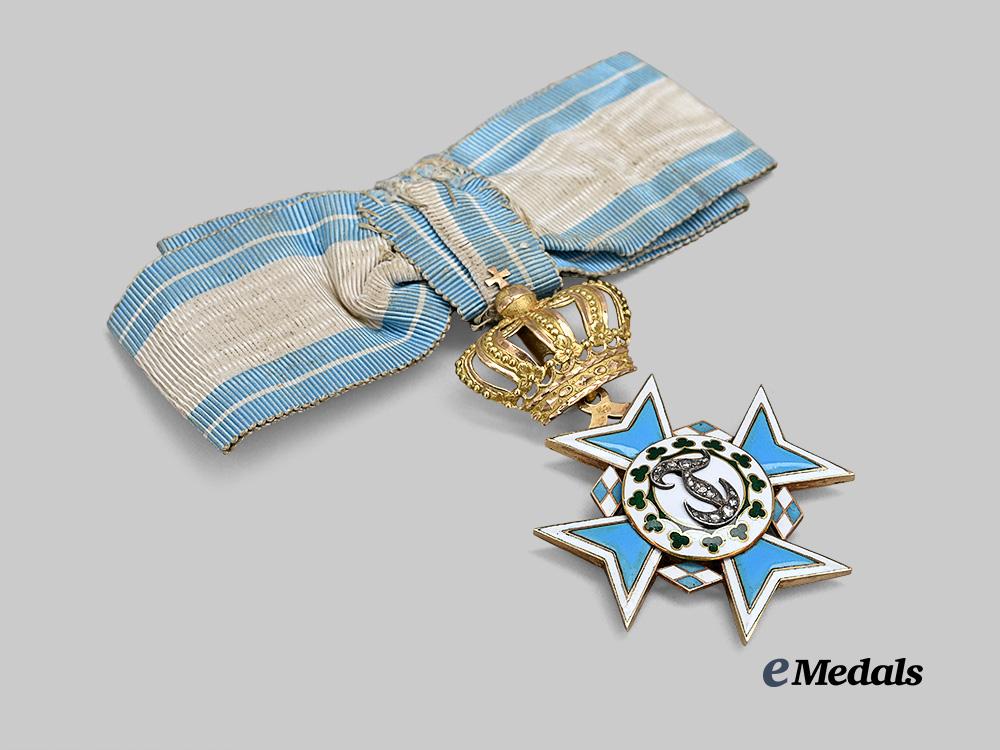 bavaria,_kingdom._a_theresia_order_in_gold,_with_brilliants,_by_eduard_quellhorst,_c.1880_e_medals__g41422_6