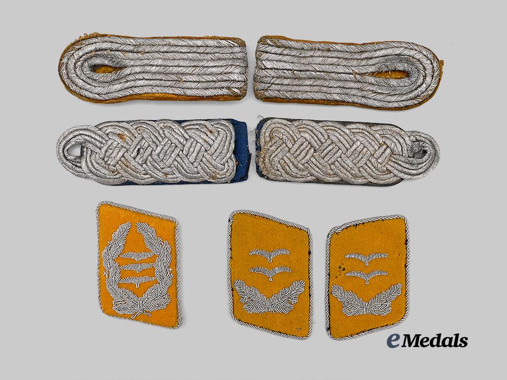 germany,_luftwaffe._a_lot_of_uniform_rank_insignia_e_medals__g45877_2