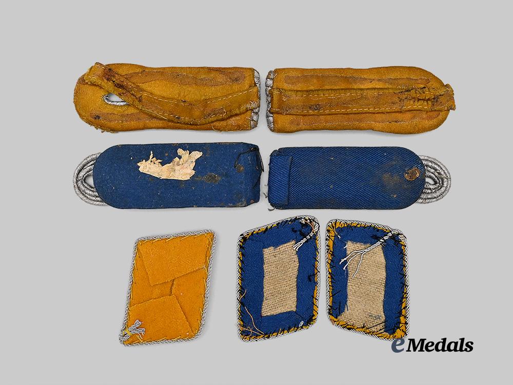 germany,_luftwaffe._a_lot_of_uniform_rank_insignia_e_medals__g45877_3