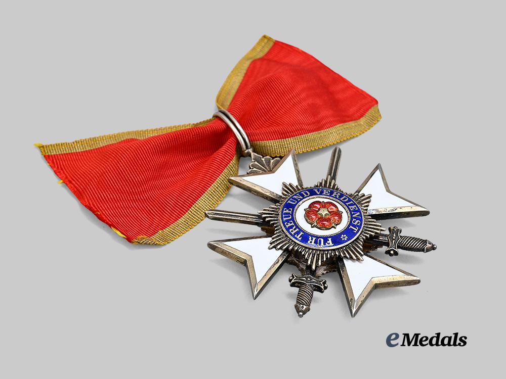lippe,_principality._a_princely_house_order,_i_i_class_cross_with_swords_e_medals__g46103_6