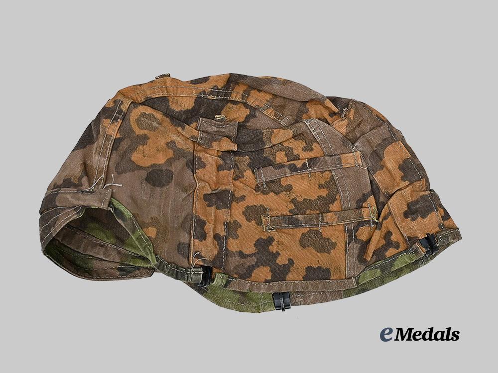 germany,_s_s._a_waffen-_s_s_b-_pattern_oak_leaf_camouflage_helmet_cover_e_medals__g48887_5