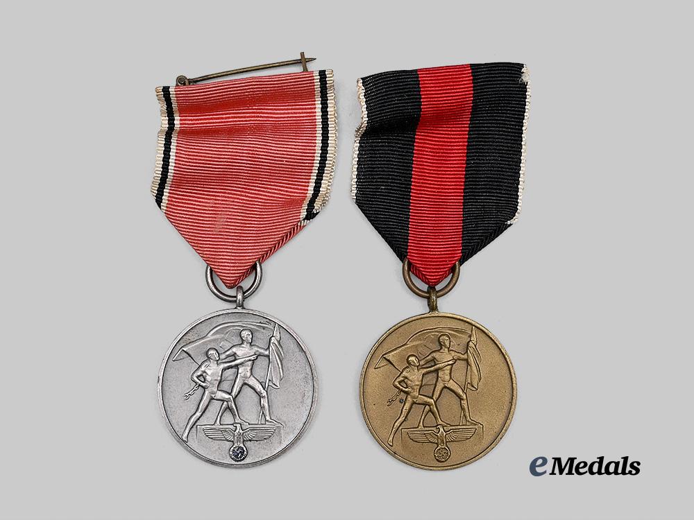 germany,_third_reich._a_pair_of_occupation_medals,_with_cases_e_medals__g60027_5