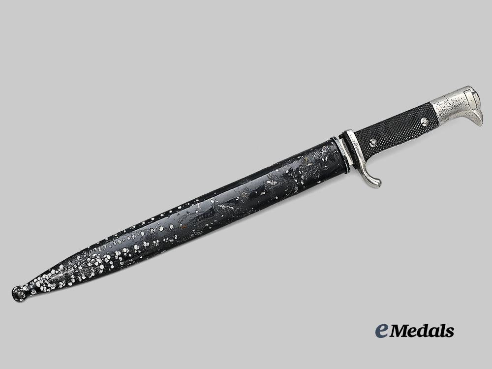 germany,_heer._a_commemorative_dress_bayonet,_with_engraving,_by_f._w._höller_e_medals__g60237_2