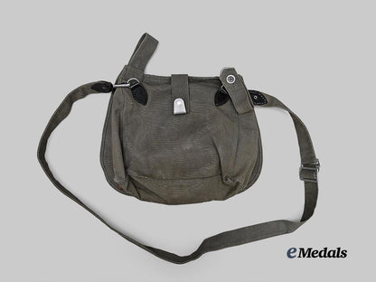 germany,_heer._an_m31_bread_bag,_owner-_attributed_example_e_medals__g60483_5