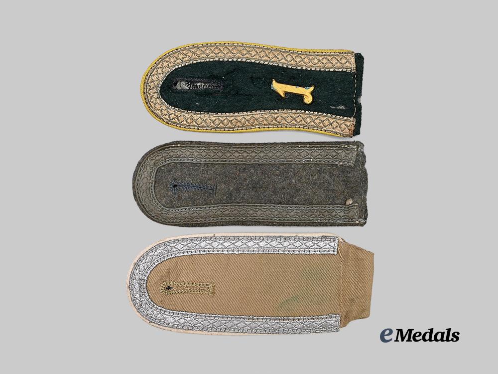 germany,_heer._a_mixed_of_lot_of_shoulder_straps_for_n_c_o_ranks_e_medals__g60506_2