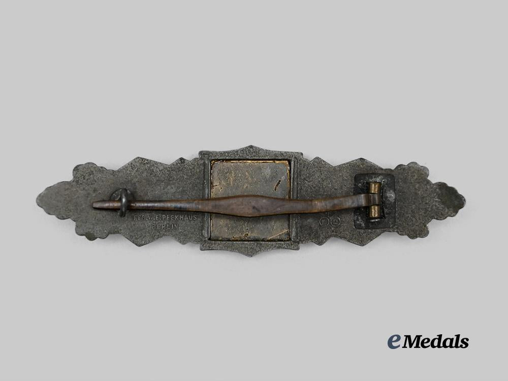 germany,_wehrmacht._a_close_combat_clasp,_bronze_grade,_third_pattern_by_friedirch_linden_e_medals__g60703_3