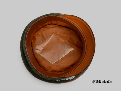 germany,_heer._an_armoured_troops_officer’s_visor_cap_e_medals__g60839_9