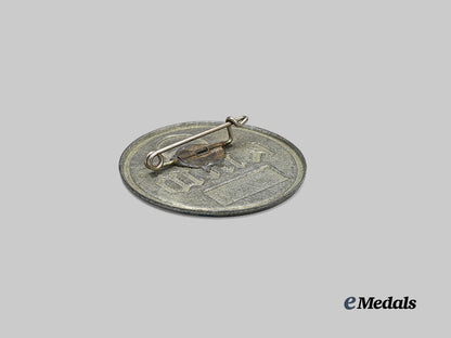 germany,_kriegsmarine._a_kriegsmarinewerft_wilhelmshaven_worker’s_identification_badge_e_medals__g60907_4