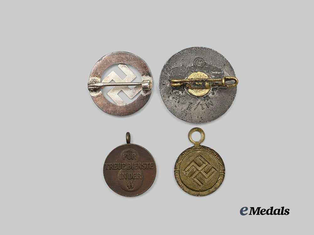 germany,_third_reich._a_mixed_lot_of_badges_and_miniatures_e_medals__g60923_3