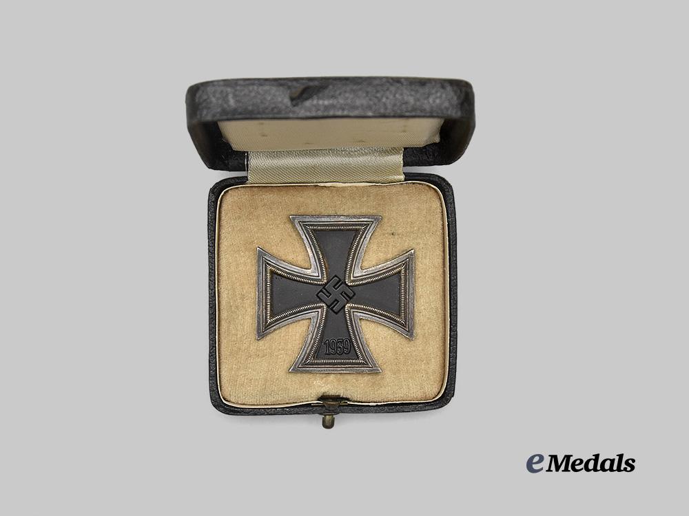 germany,_wehrmacht._a1939_iron_cross_i_class,_with_case,_by_rudolf_souval_e_medals__g60929_3