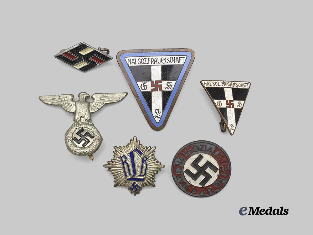 germany,_third_reich._a_mixed_lot_of_badges_e_medals__g60943_2