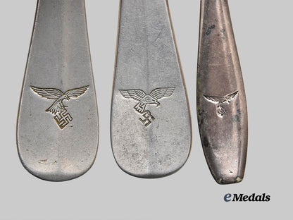 germany,_luftwaffe._a_lot_of_mess_hall_cutlery_e_medals__g60944_4