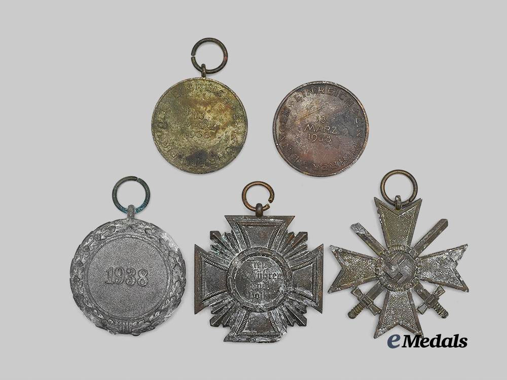 germany,_third_reich._a_mixed_lot_of_awards_for_military_and_civil_service,_ground-_dug_examples_e_medals__g60955_3