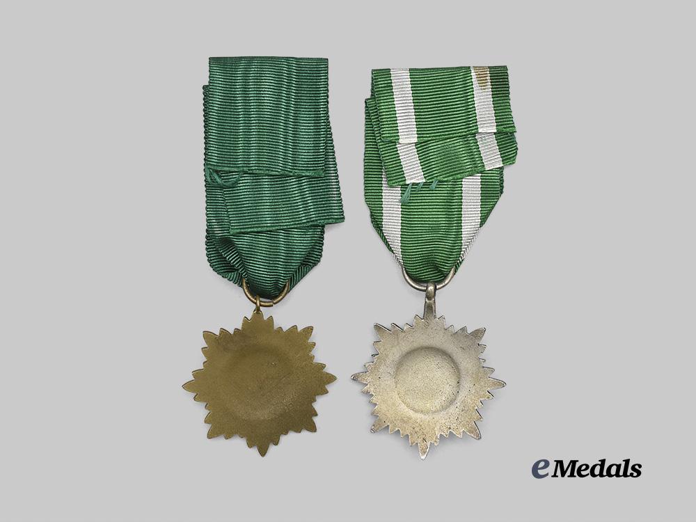 germany,_wehrmacht._a_pair_of_eastern_peoples_decorations,_i_i_class,_for_merit_and_bravery_e_medals__g60956_4
