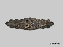 Germany, Wehrmacht. A Close Combat Clasp, Silver Grade, Six Dot Manufacturer
