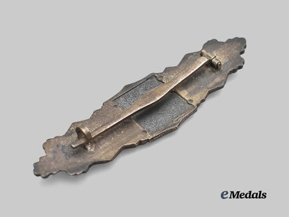 germany,_wehrmacht._a_close_combat_clasp,_silver_grade,_six_dot_manufacturer_e_medals__g60957_4