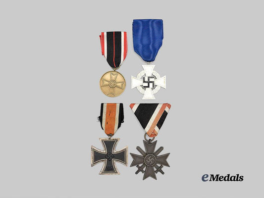 germany,_third_reich._a_mixed_lot_of_awards_e_medals__g60958_2