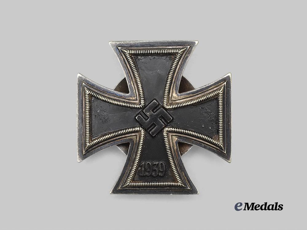 germany,_wehrmacht._a1939_iron_cross_i_class,_screwback_version_with_case,_by_rudolf_souval_e_medals__g60960_6