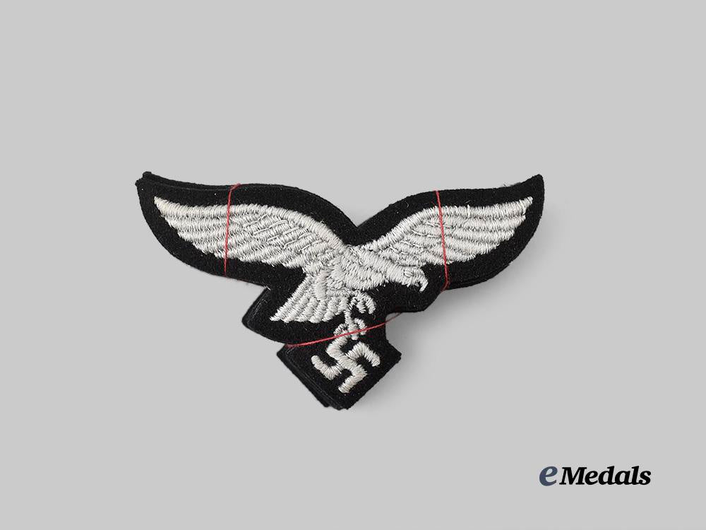 germany,_luftwaffe._a_lot_of_mint_and_unissued1st_fallschirm-_panzer_division_hermann_göring_uniform_eagles_e_medals__g60967_2