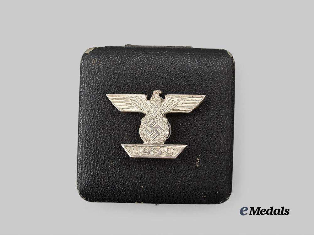 germany,_wehrmacht._a1939_clasp_to_the_iron_cross_i_class,_type_i_i_with_period_case,_by_b._h._mayer_e_medals__g60978_4