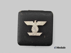 Germany, Wehrmacht. A 1939 Clasp to the Iron Cross I Class, Type II with Period Case, by B.H. Mayer