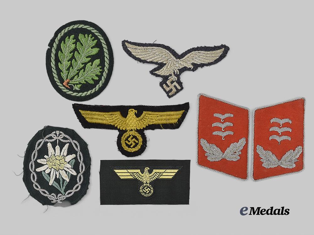 germany,_wehrmacht._a_mixed_lot_of_cloth_insignia,_all_service_branches_e_medals__g60981_2