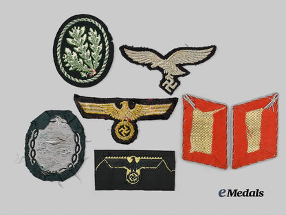 germany,_wehrmacht._a_mixed_lot_of_cloth_insignia,_all_service_branches_e_medals__g60981_3