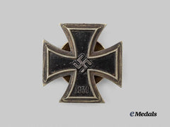 Germany, Wehrmacht. A 1939 Iron Cross I Class, Screwback Version, by Steinhauer & Lück