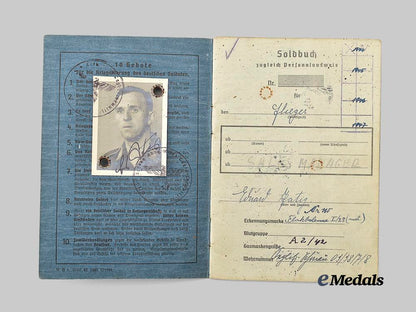 germany,_luftwaffe._a_soldbuch_to_flieger_eduard_ratig,_flak_crewman_e_medals__g60993_3