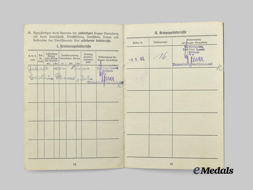 germany,_luftwaffe._a_soldbuch_to_flieger_eduard_ratig,_flak_crewman_e_medals__g60993_5