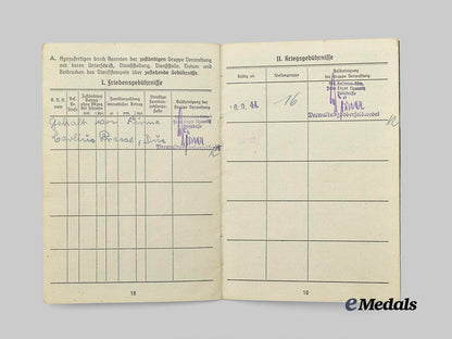 germany,_luftwaffe._a_soldbuch_to_flieger_eduard_ratig,_flak_crewman_e_medals__g60993_5
