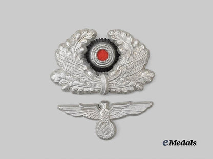 germany,_third_reich._a_set_of_bahnschutz_visor_cap_insignia_e_medals__g61001_2