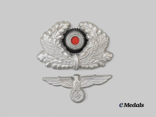 germany,_third_reich._a_set_of_bahnschutz_visor_cap_insignia_e_medals__g61001_2
