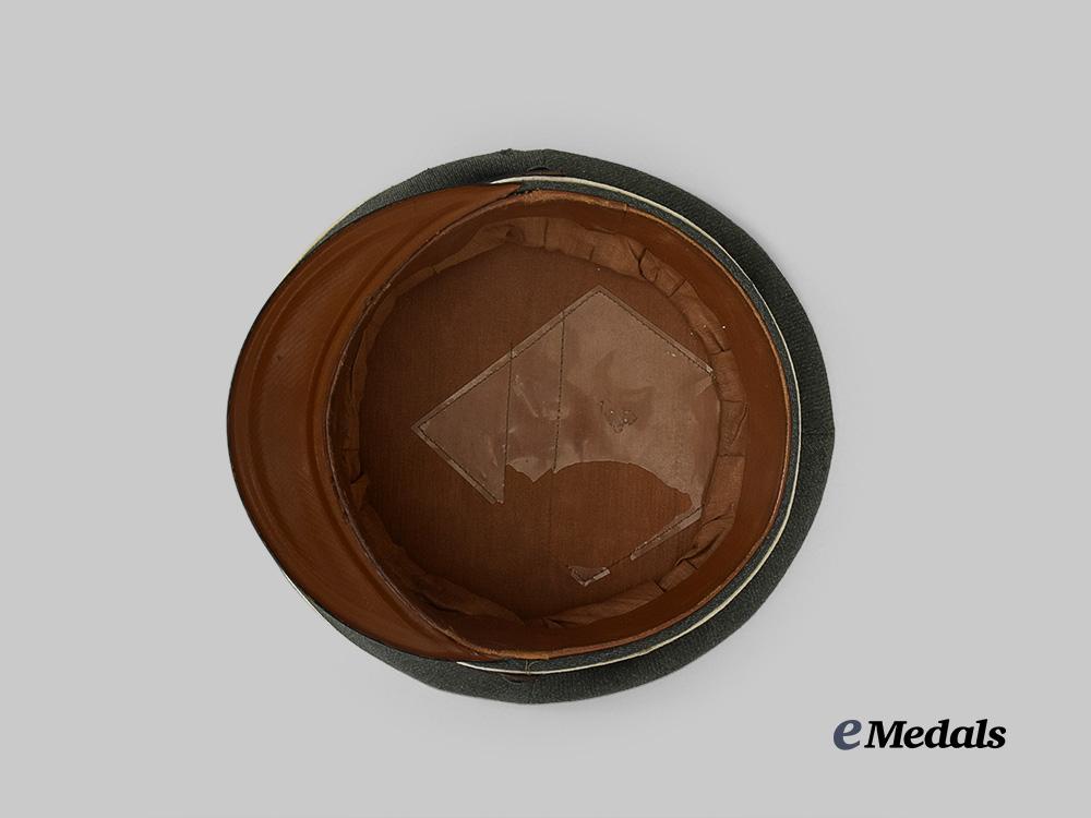 germany,_heer._an_infantry_e_m/_n_c_o’s_visor_cap,_unit-_attributed_example_e_medals__g61002_10
