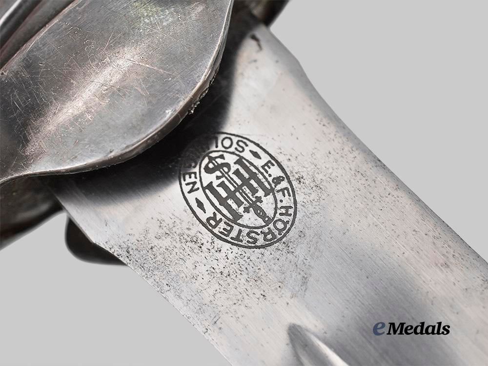 germany,_r_a_d._a_model1937_leader’s_hewer,_with_hanger,_by_e.&_f._hörster_e_medals__g61009_10