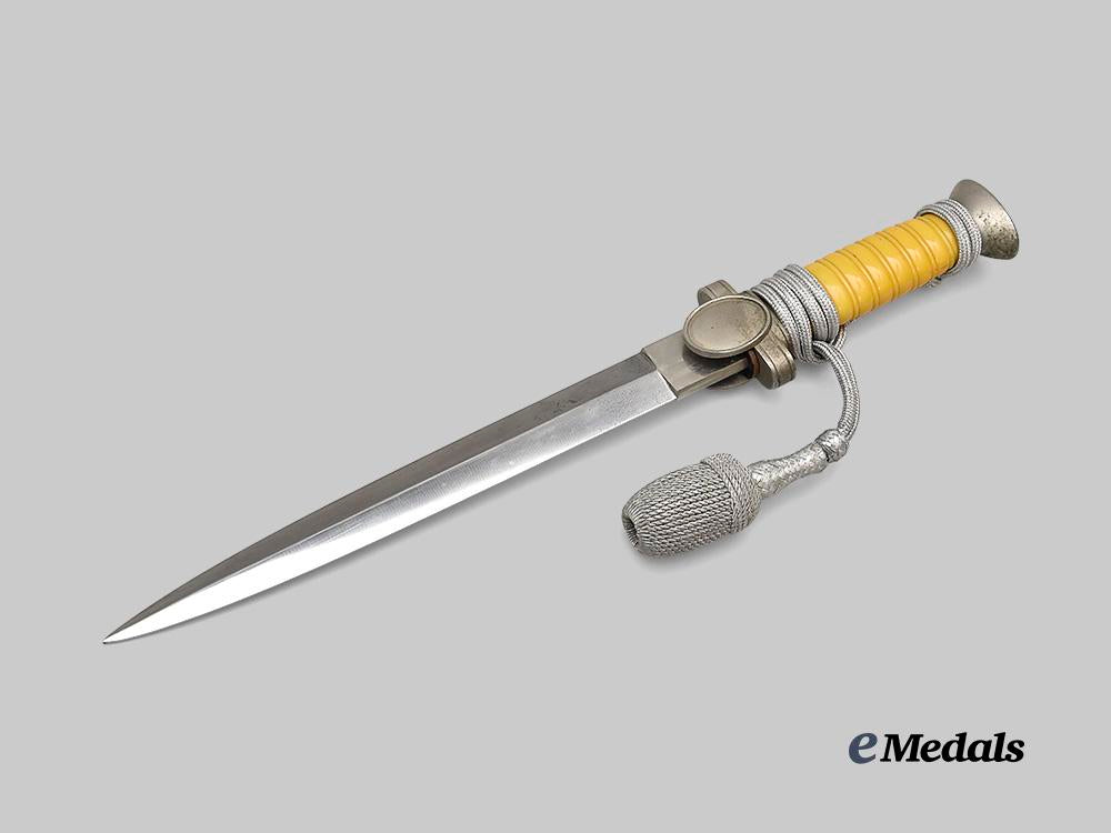 germany,_d_r_k._a_red_cross_leader’s_dagger,_with_hanger_e_medals__g61014_5