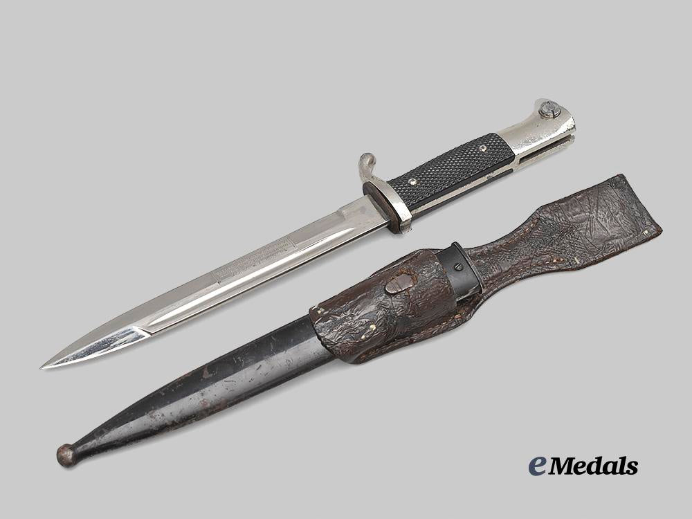 germany,_heer._an_unusual_dress_bayonet,_with_distributor_and_outfitter_marks_e_medals__g61016_3