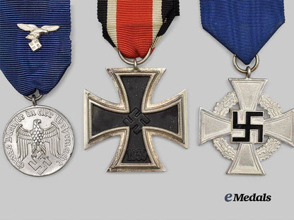 germany,_third_reich._a_mixed_lot_of_awards_for_military_and_civil_service_e_medals__g61031_3