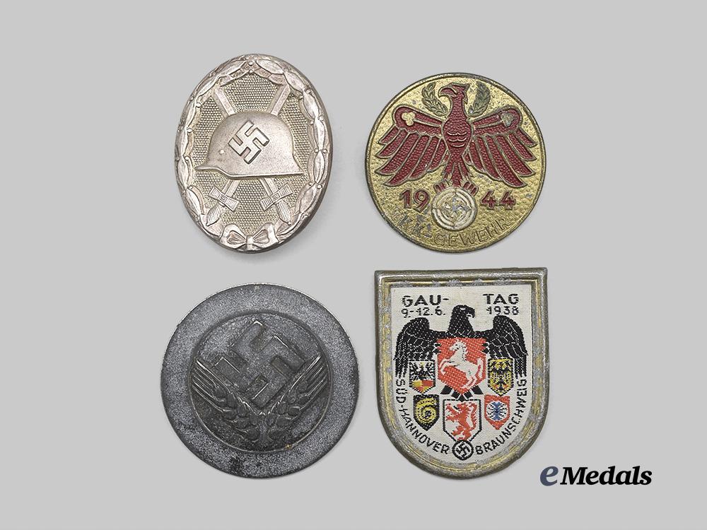 germany,_third_reich._a_mixed_lot_of_badges_e_medals__g61036_2